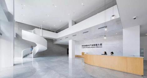 成都海倫天麓銷售中心，東方優(yōu)雅與現(xiàn)代融合的空間縮影！